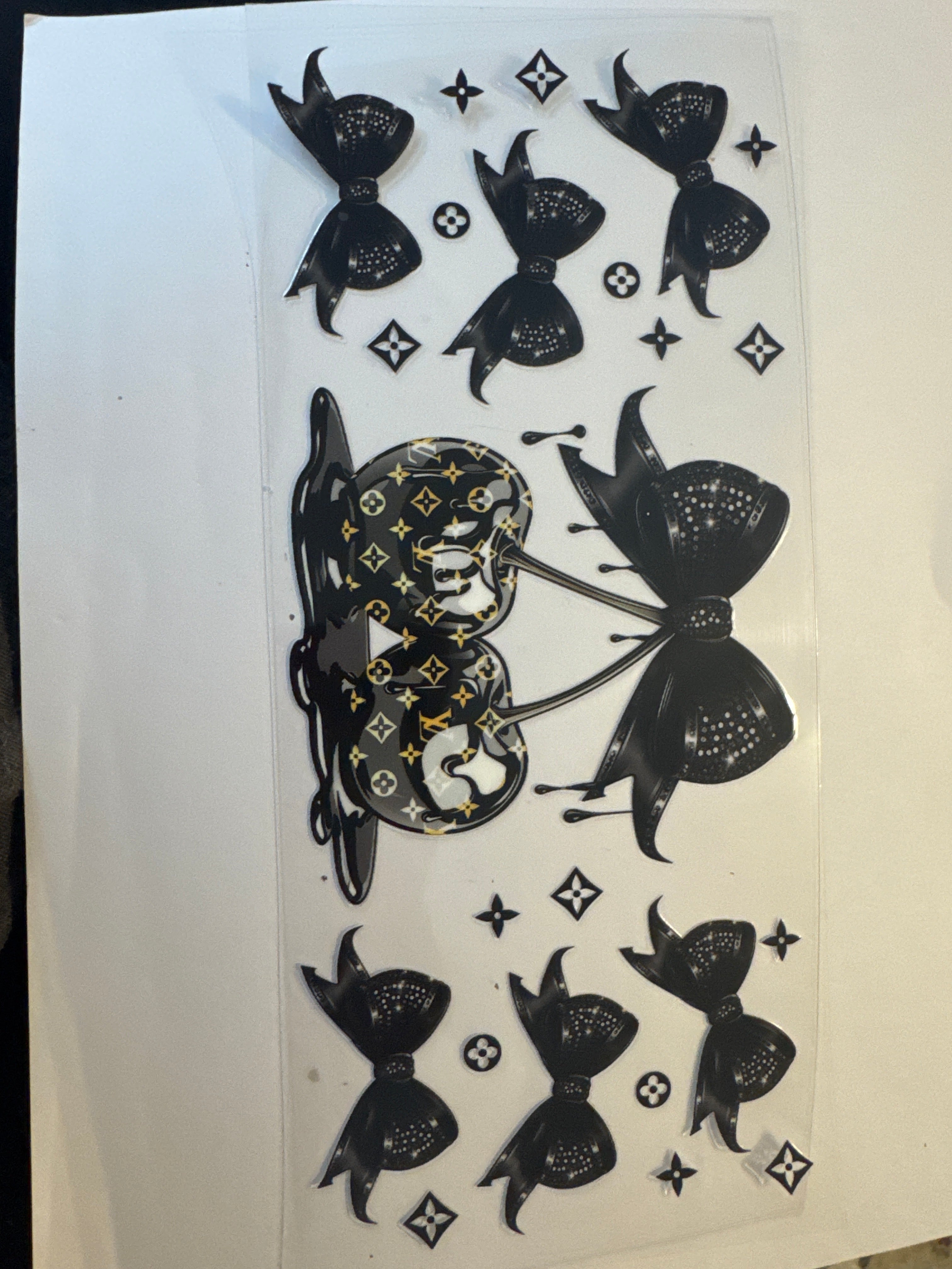 Black lv cherries