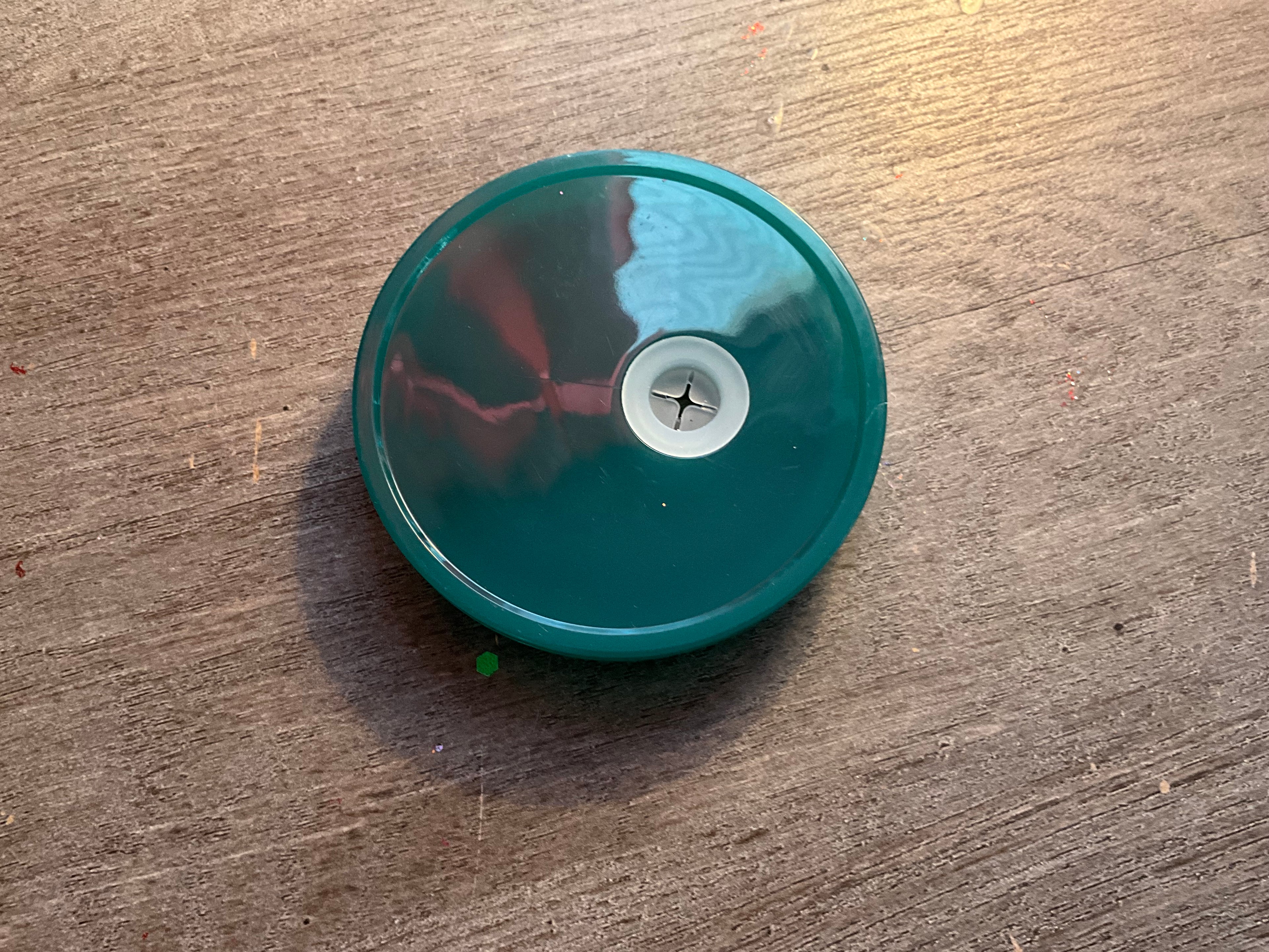 Plain colored acrylic lids