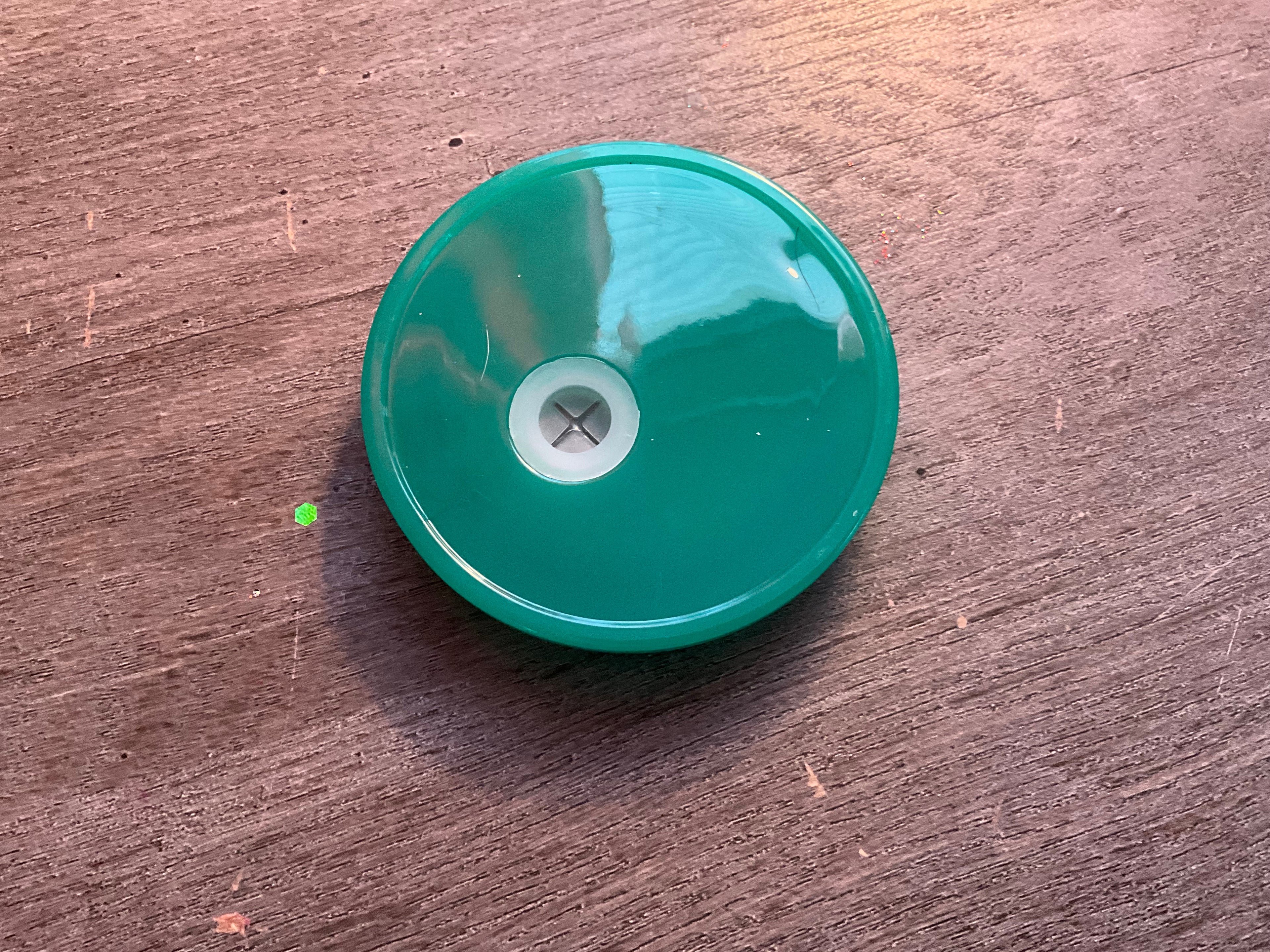 Plain colored acrylic lids