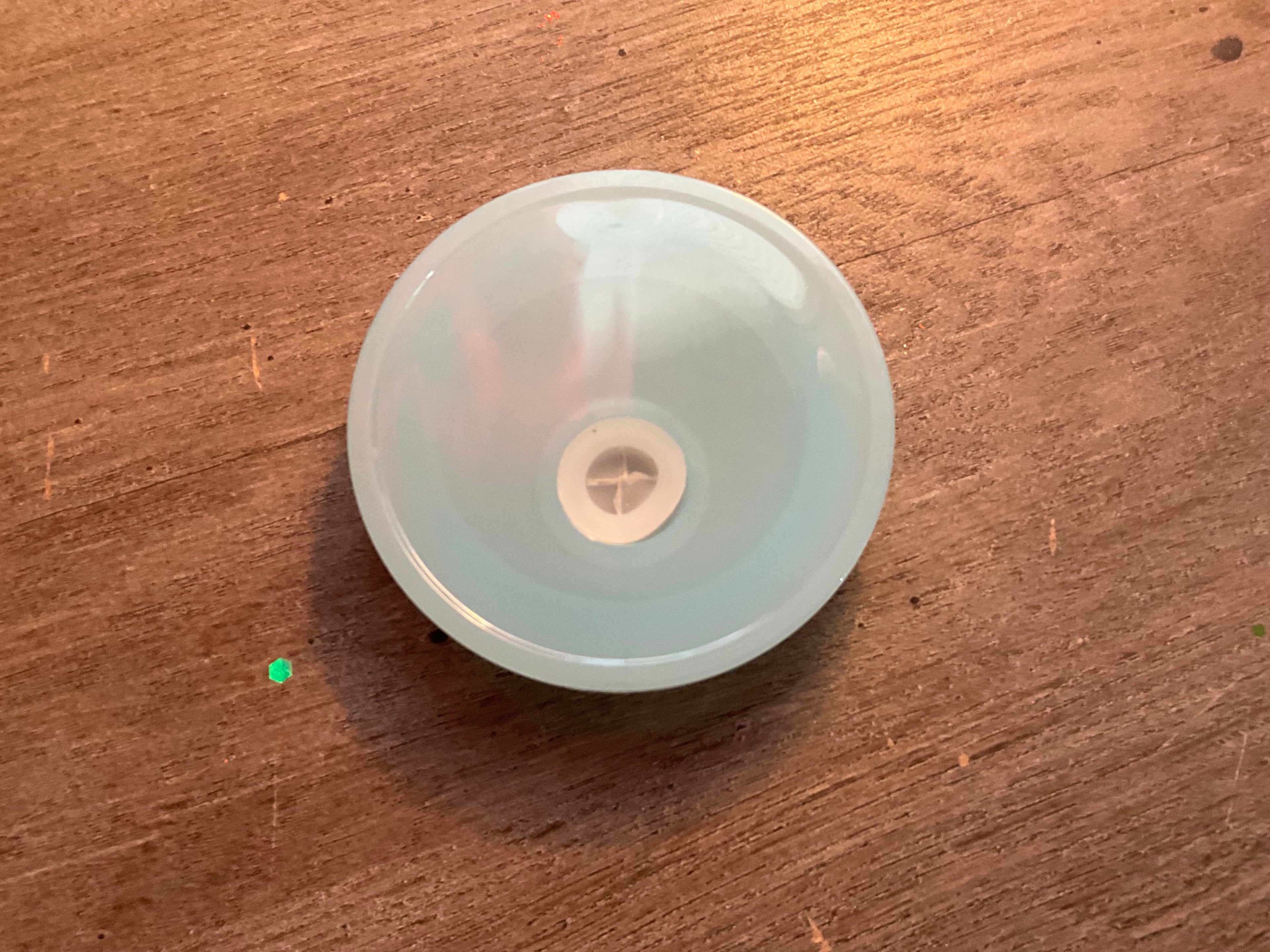Plain colored acrylic lids