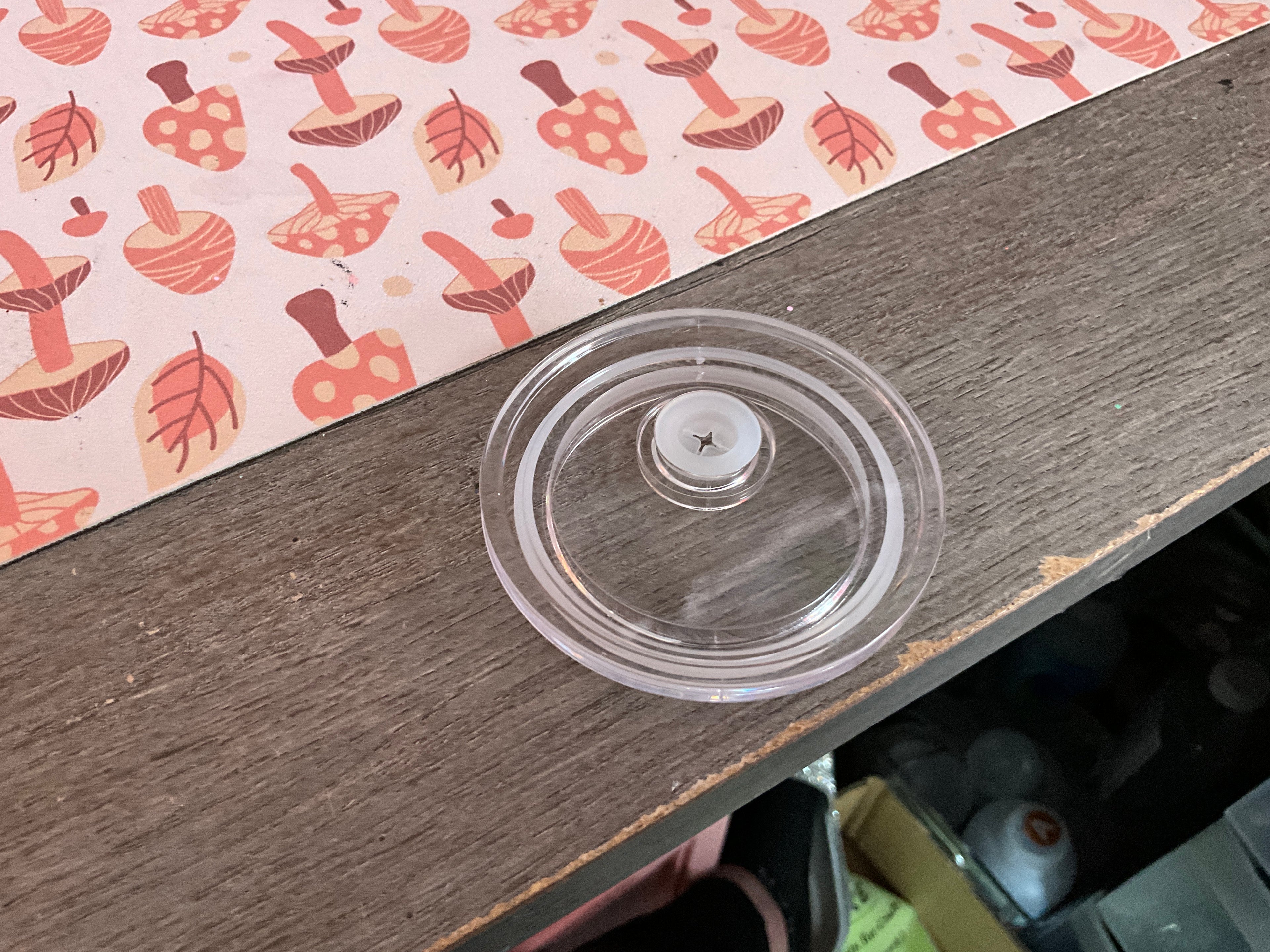 Plain colored acrylic lids
