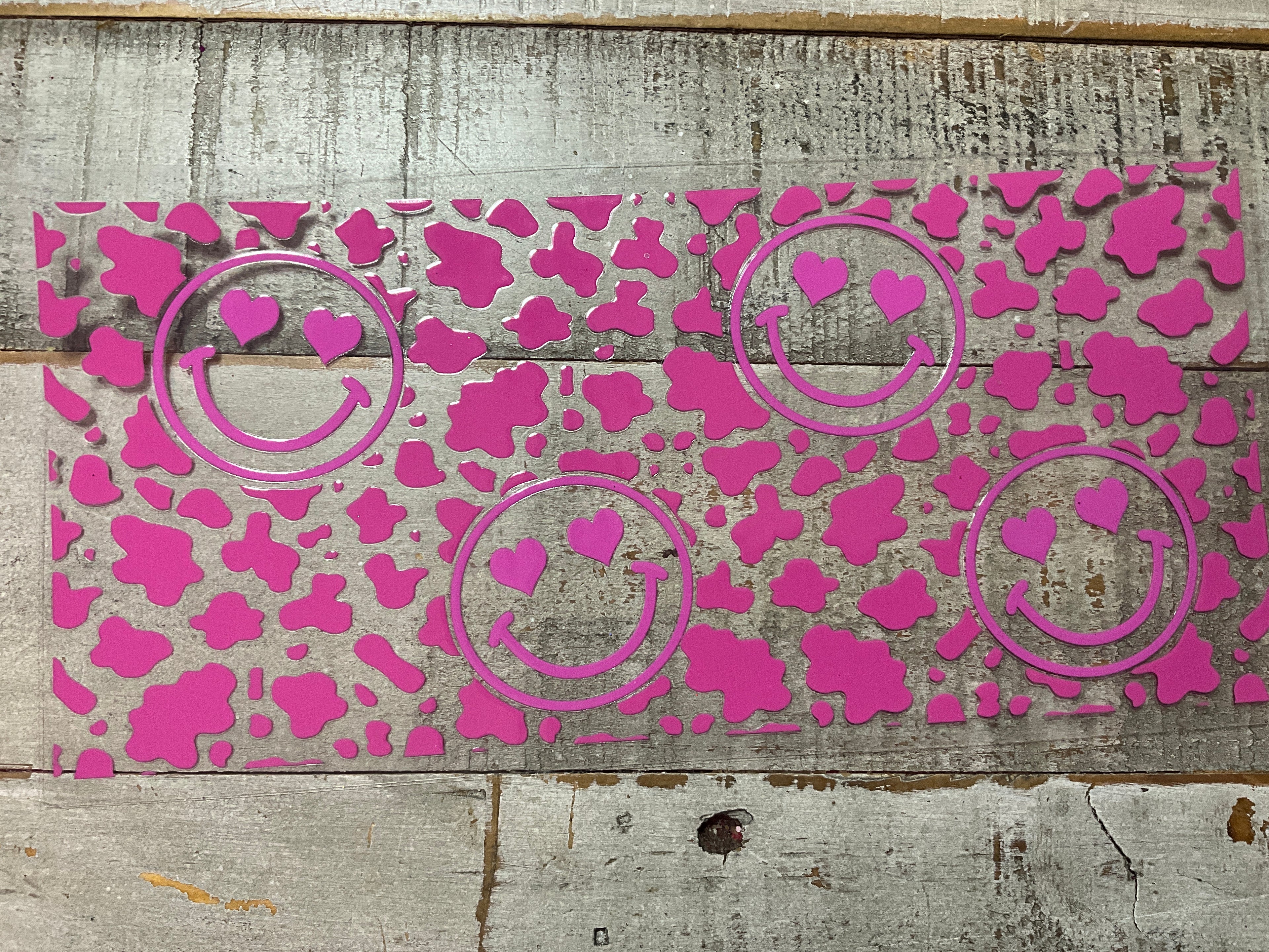 Pink smileys