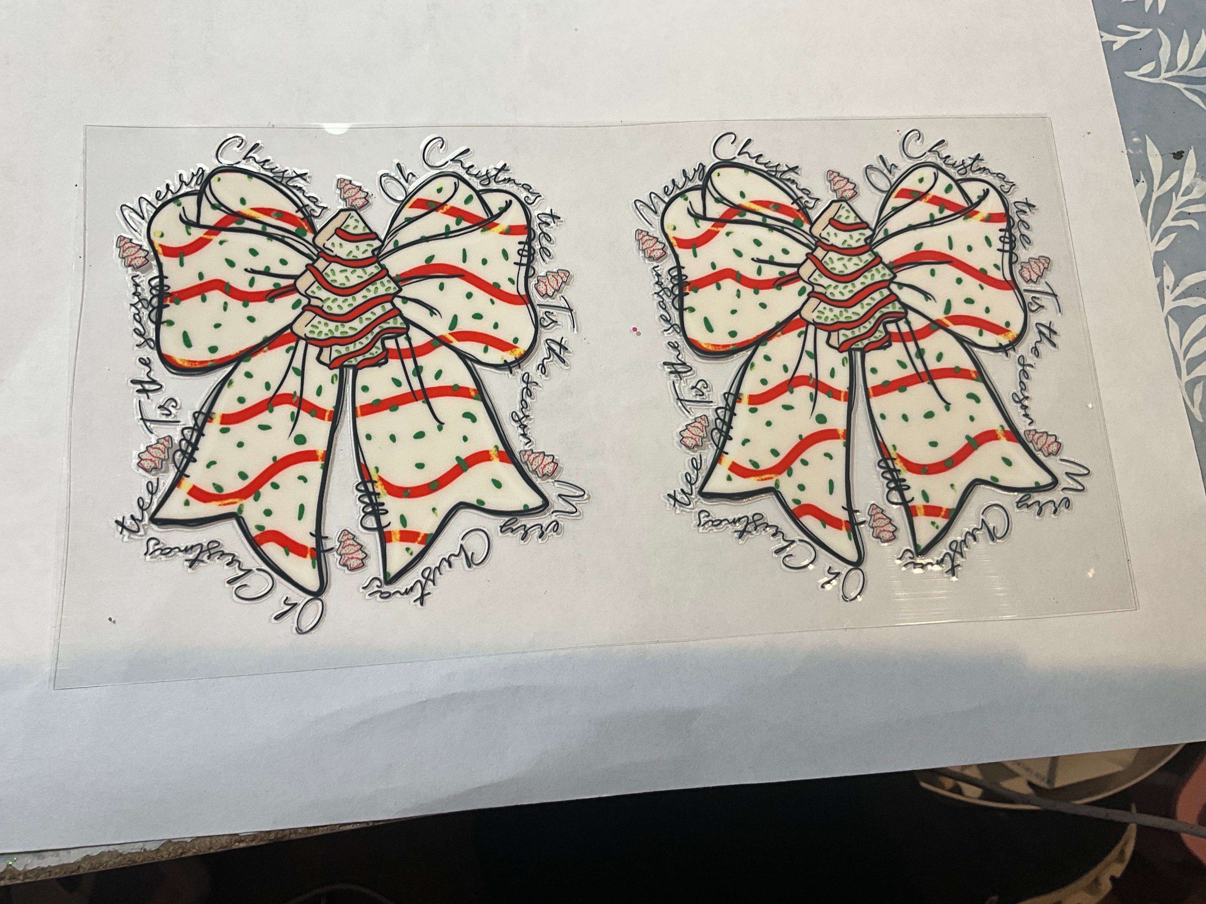 Christmas tree cake bows