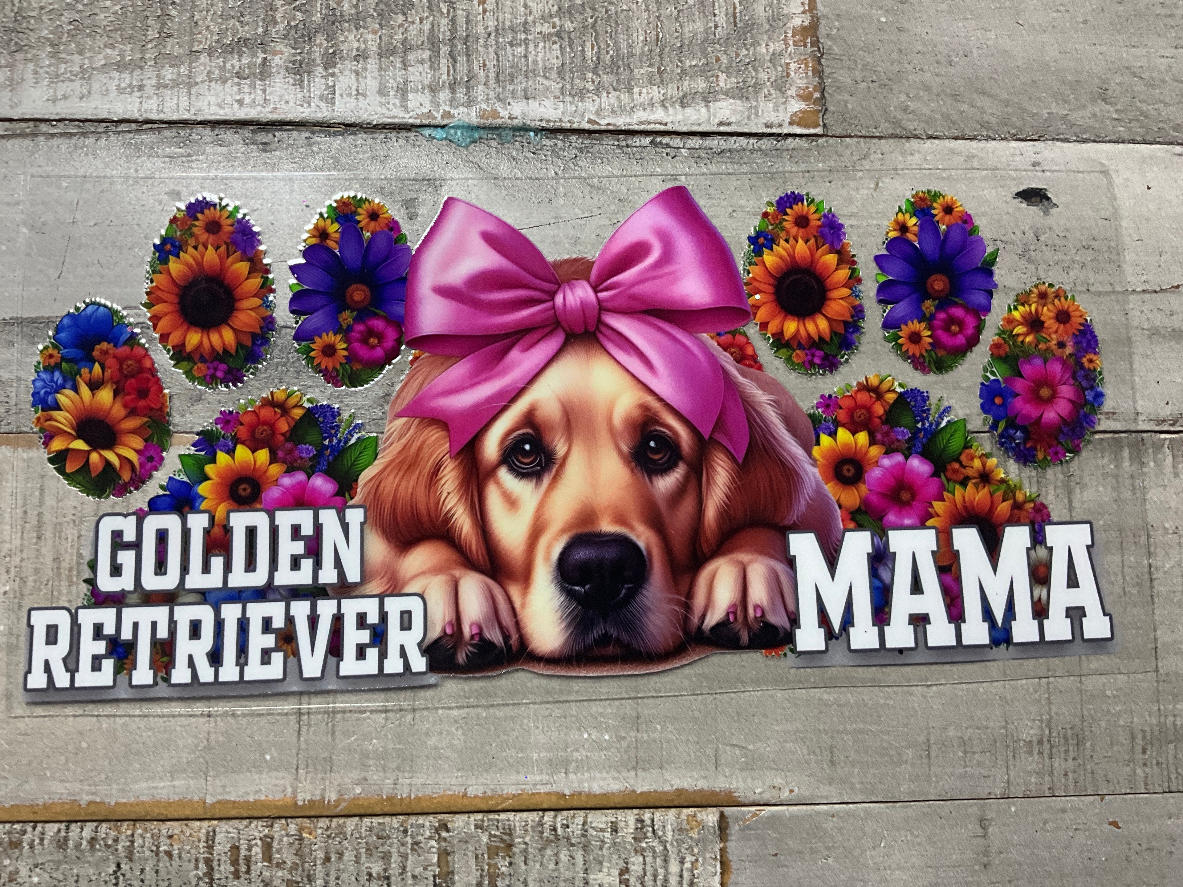 Golden retriever mama
